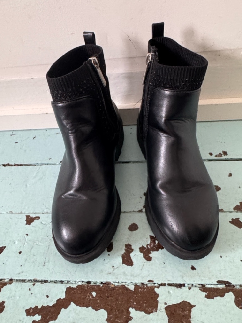 Marc Fisher Kids Size 4 Heidi Chelsea Boot Black
